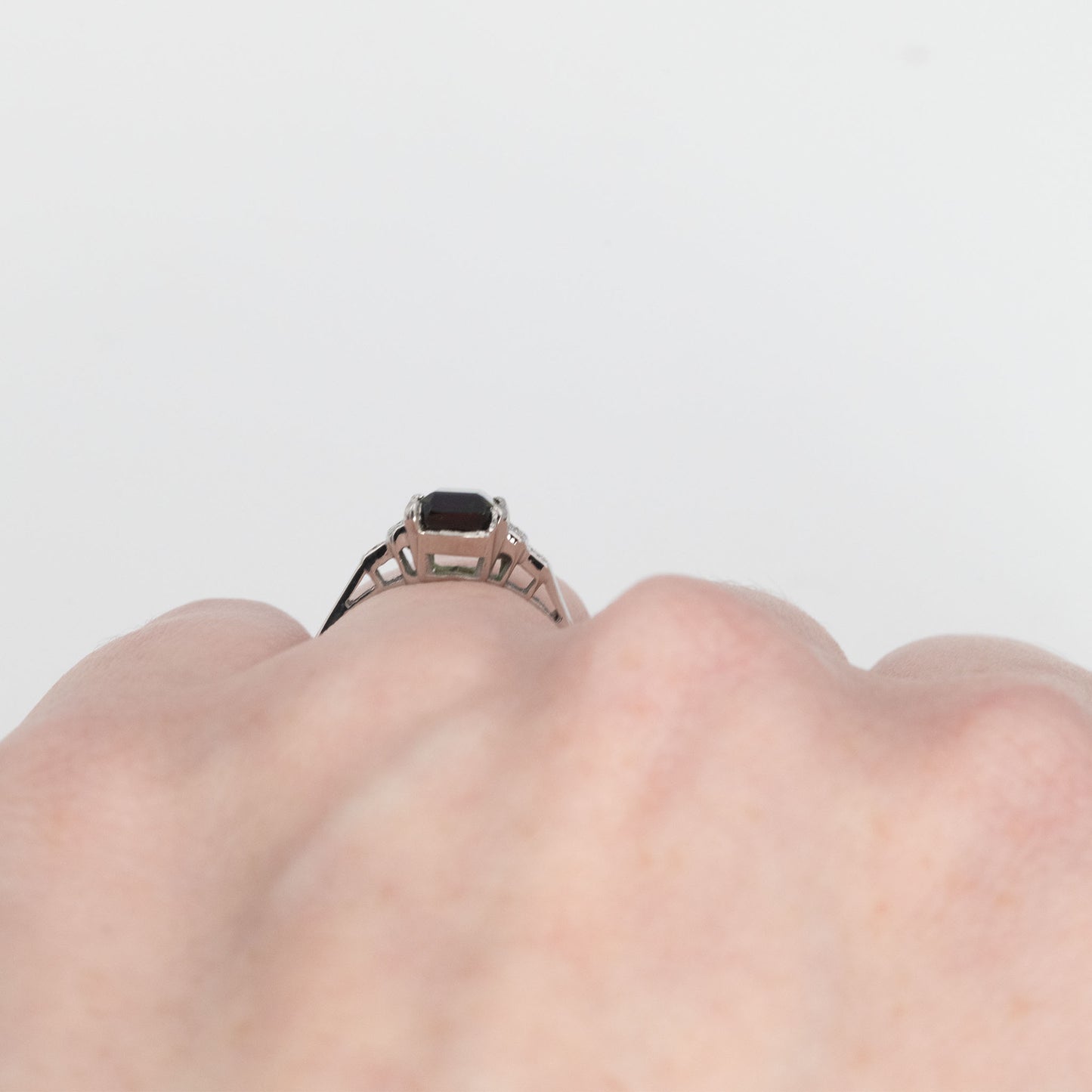 Art Deco 18ct White Gold Green Tourmaline Ring - Friar House