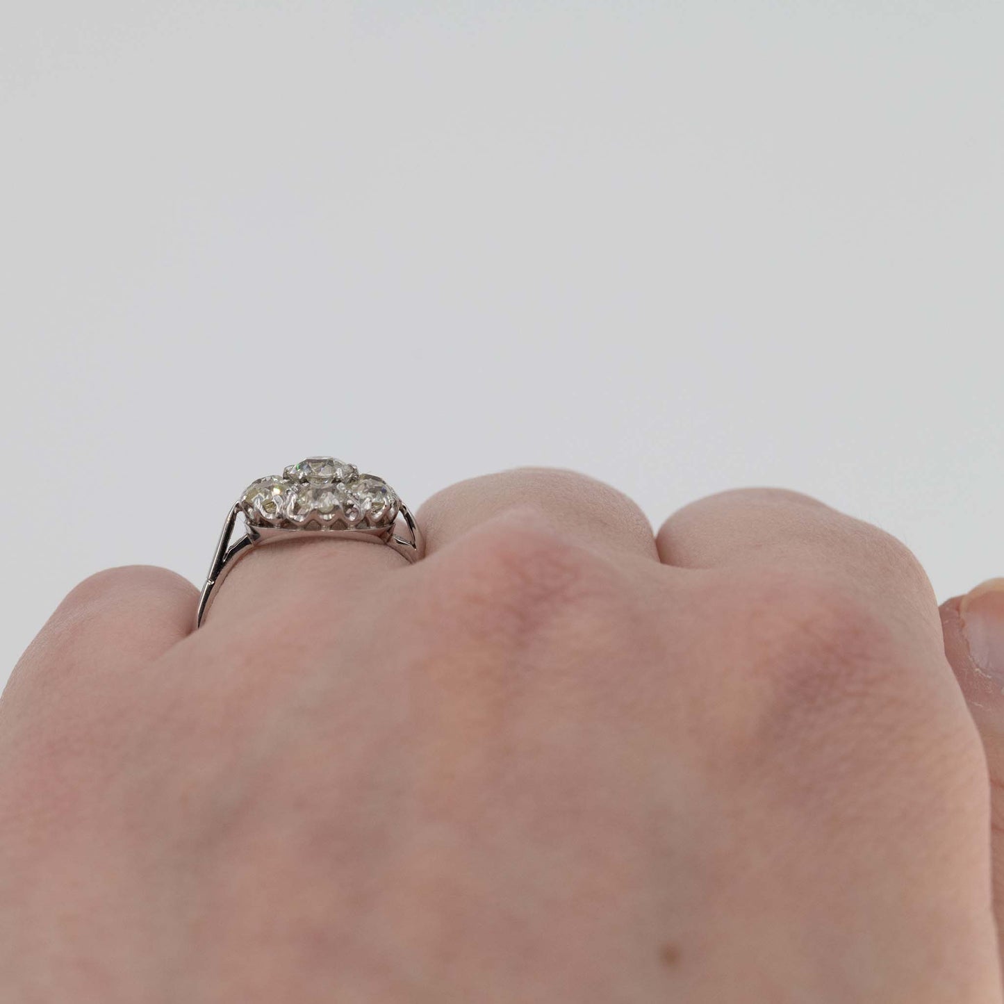 Vintage 18ct White Gold 2 Carat Diamond Cluster Ring - Friar House