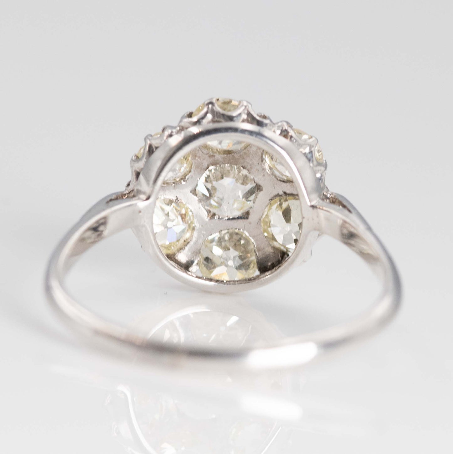 Vintage 18ct White Gold 2 Carat Diamond Cluster Ring - Friar House