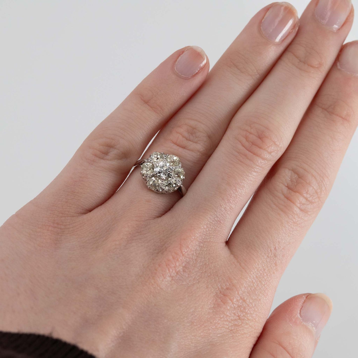 Vintage 18ct White Gold 2 Carat Diamond Cluster Ring - Friar House