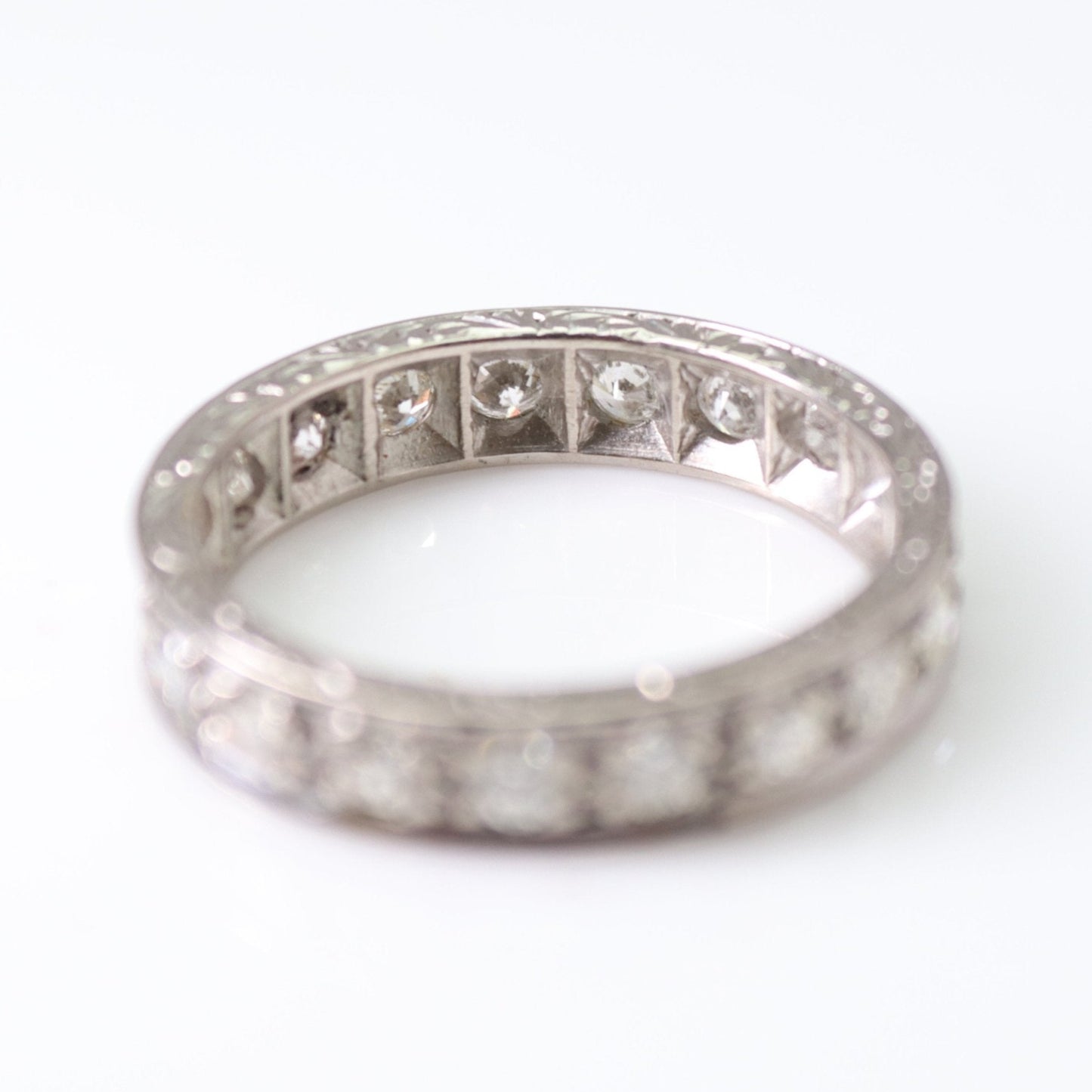 Art Deco 18ct White Gold Diamond Eternity Ring Size M 1/2 - Friar House