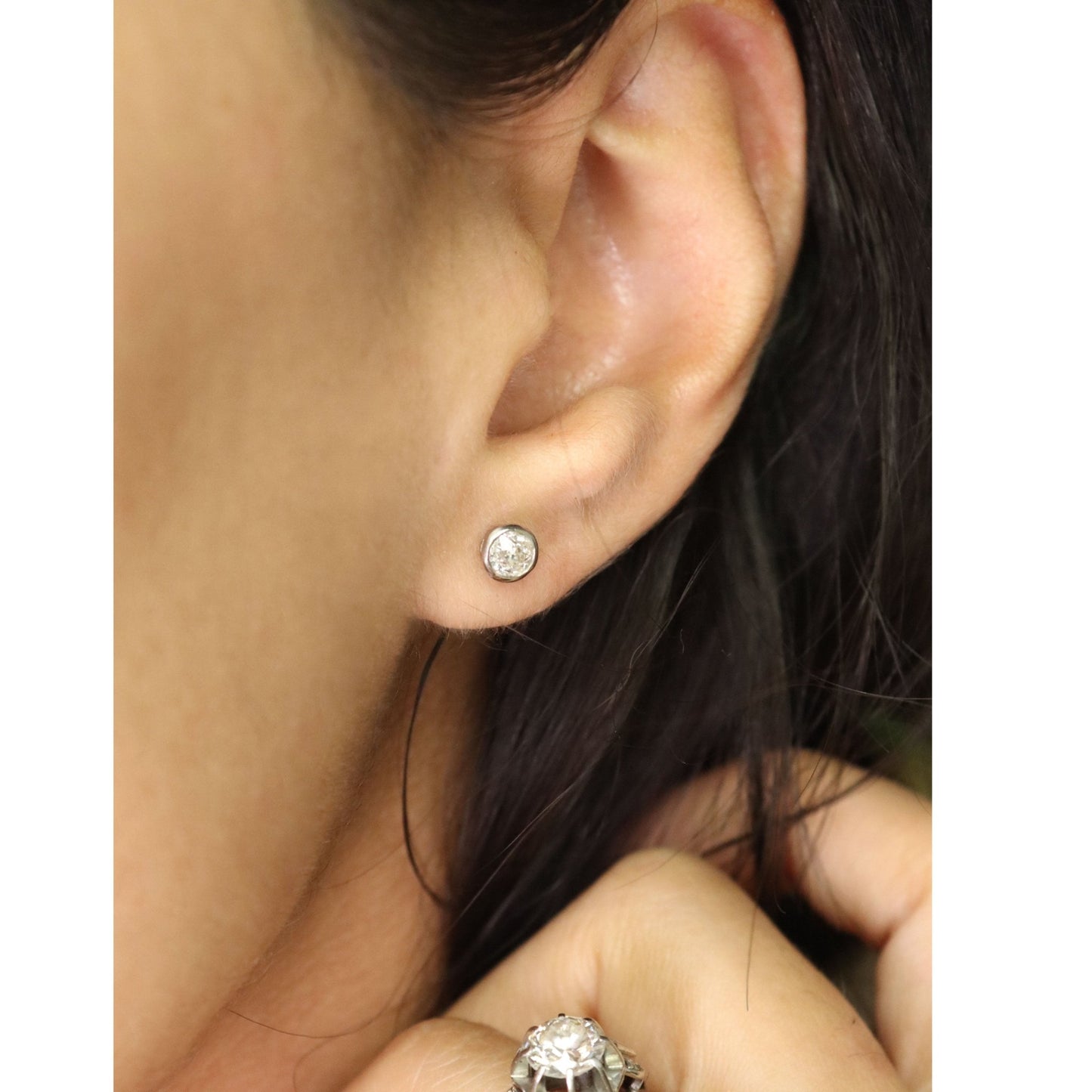 18 Carat White Gold Diamond Stud Earrings - Friar House