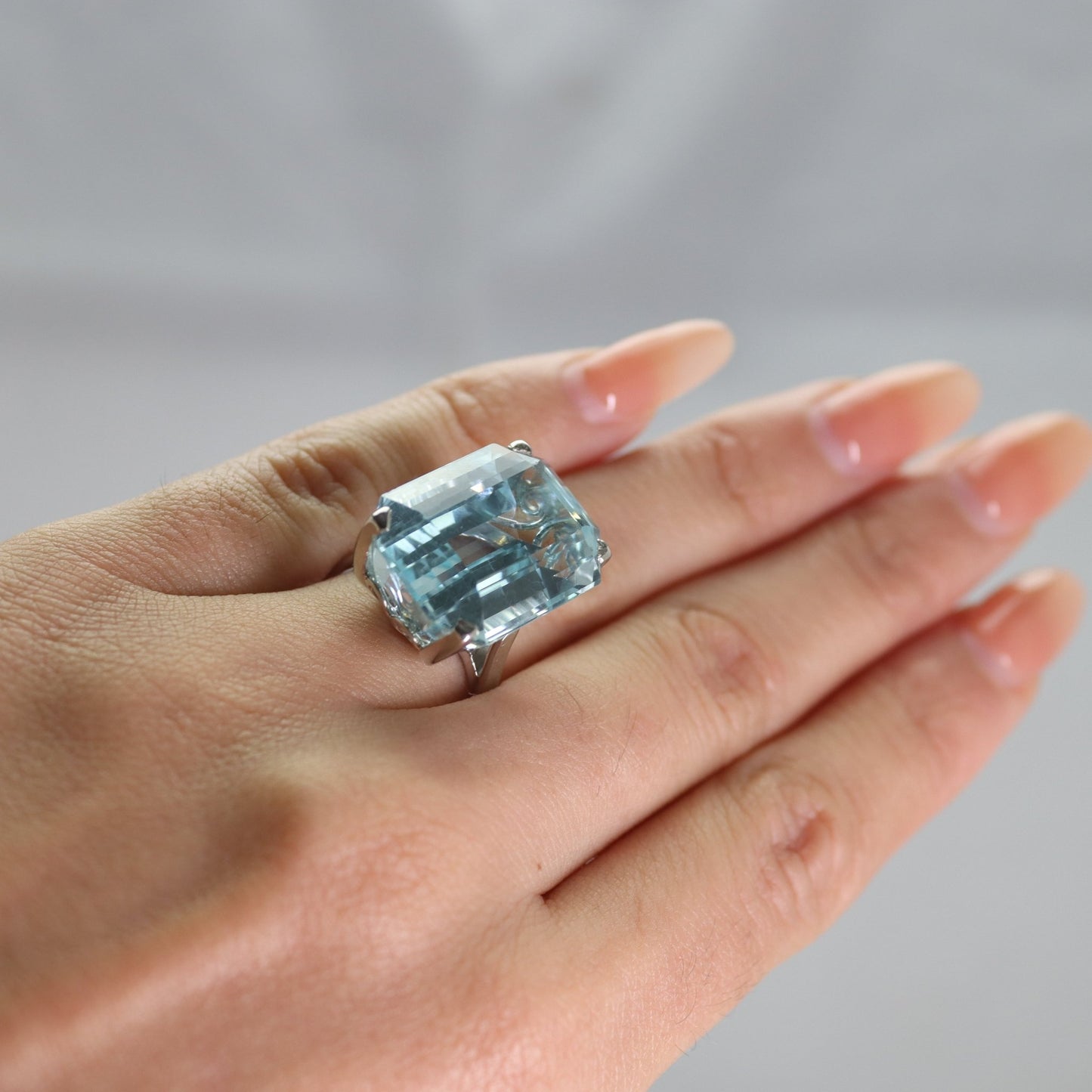 18CT White Gold Large Aquamarine Ring Circa 1940's - Friar House