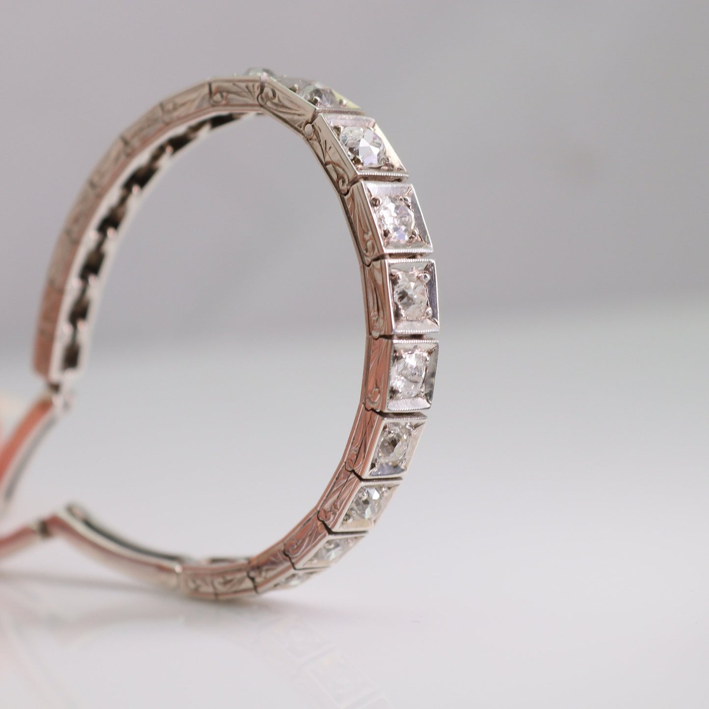 1930’s 18ct white gold Diamond Line bracelet - Friar House