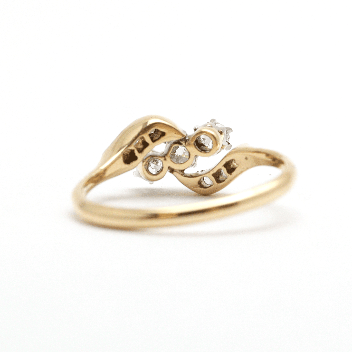 1930's 18ct Yellow Gold Three Stone Diamond Crossover Ring - Friar House