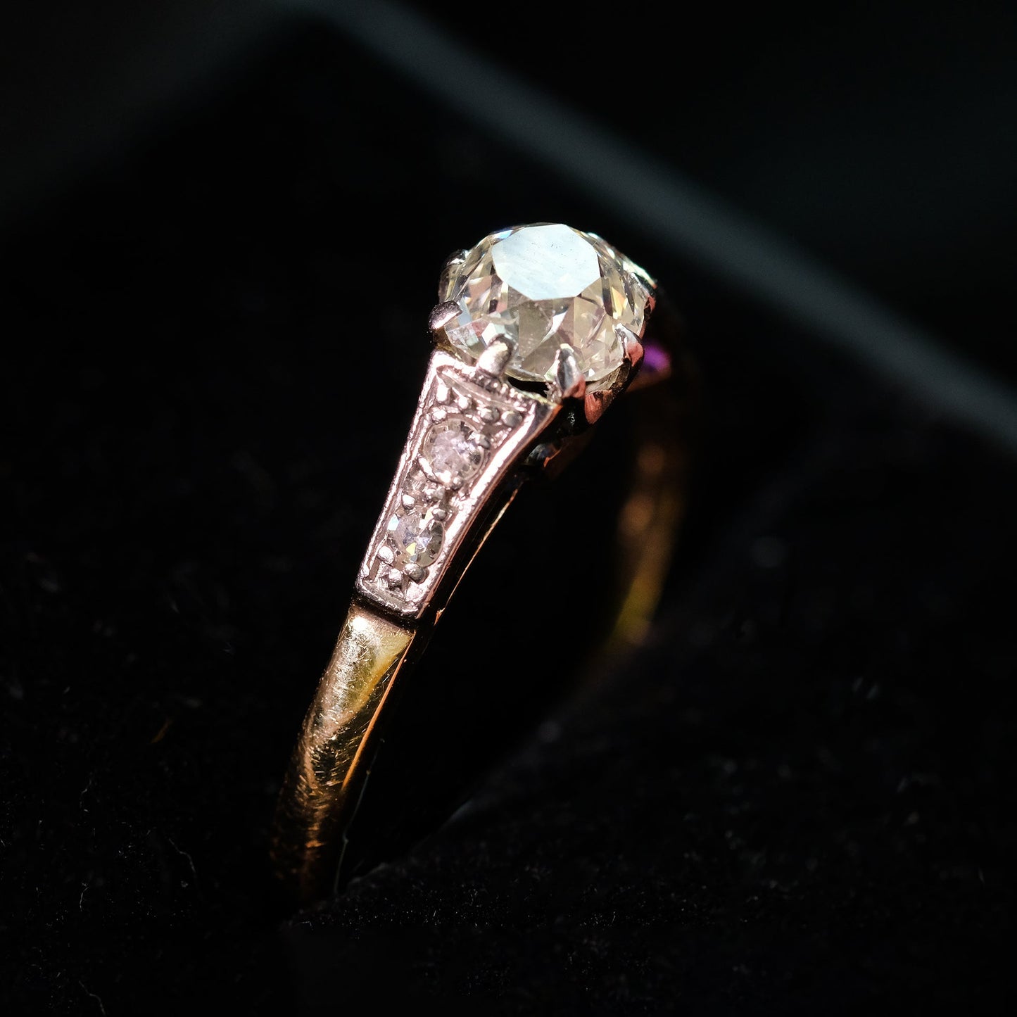 Art Deco 18 Carat Yellow Gold Diamond Solitaire Ring - Friar House