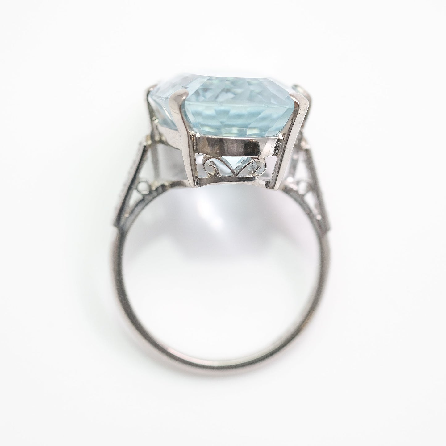 Art Deco Aquamarine and Diamond Cluster Ring - Friar House