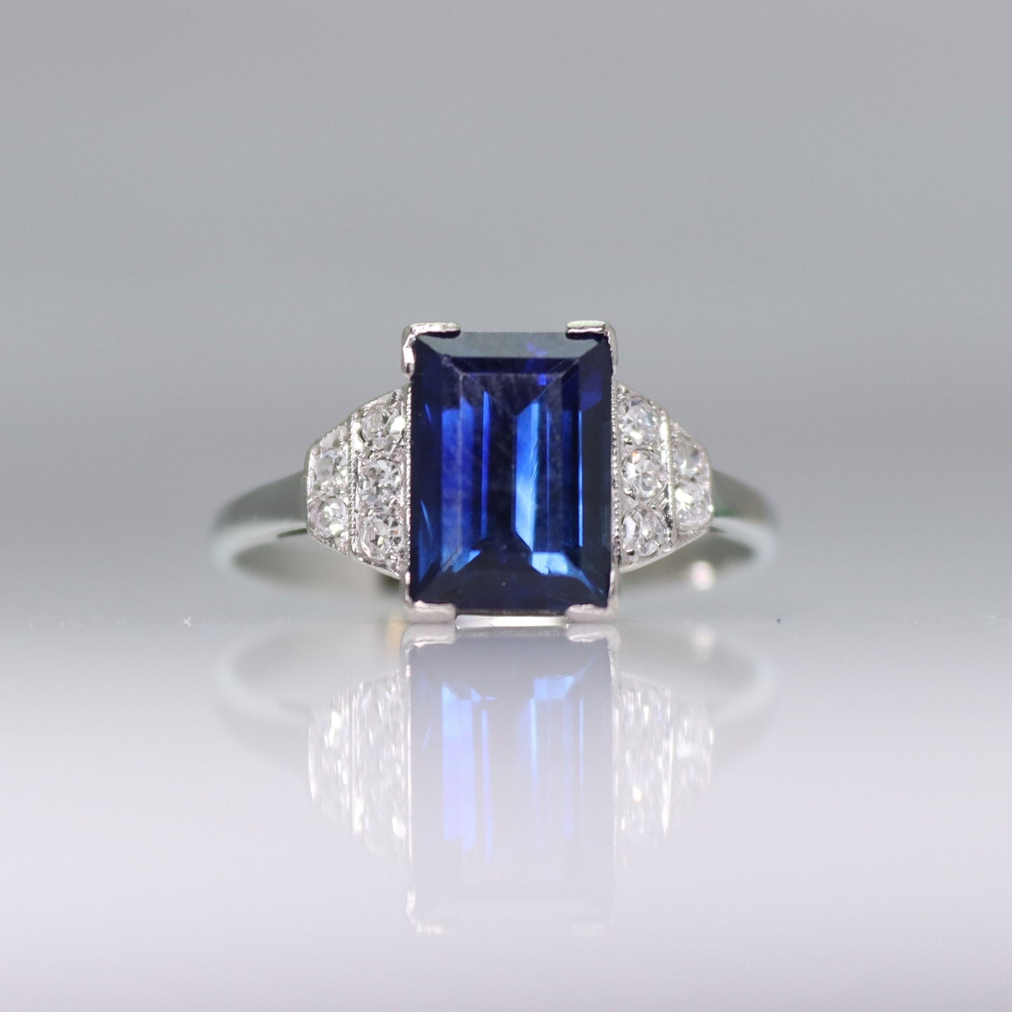 Art Deco Sapphire & Diamond Solitaire Ring - Friar House