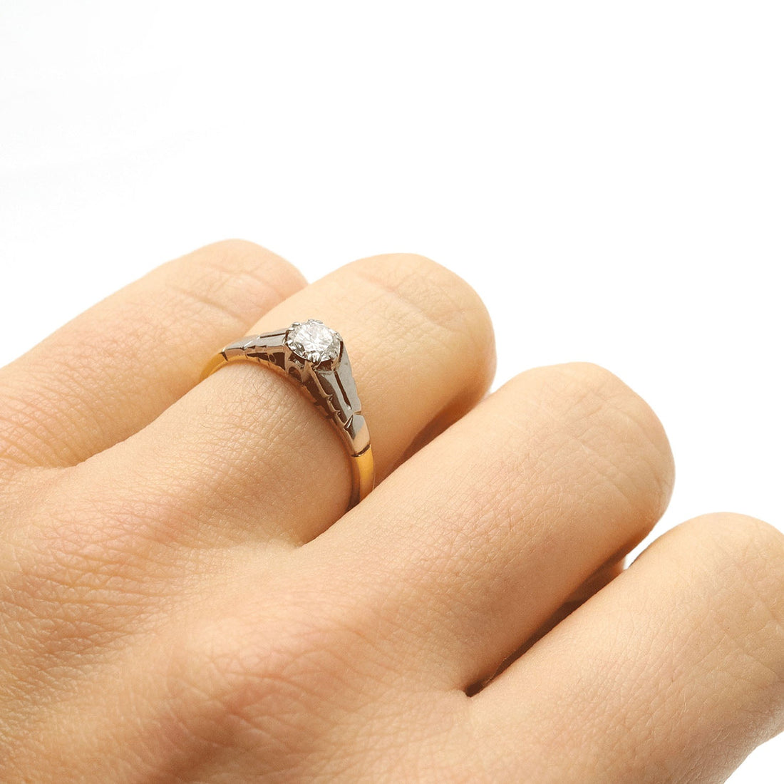 A Guide to Selecting The Perfect Diamond Engagement Ring