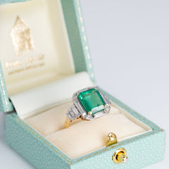 May's Emerald: Regal Elegance and the Historical Significance of Vintage Emeralds