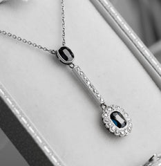 Decoding the Glamour: The Evolution of Antique and Vintage Jewellery Through the Ages