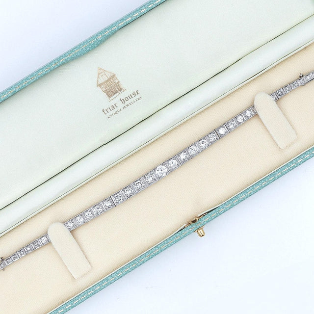 What Does Your Jewellery Really Mean? A Buyer's Guide to Symbolic Antique Pieces
