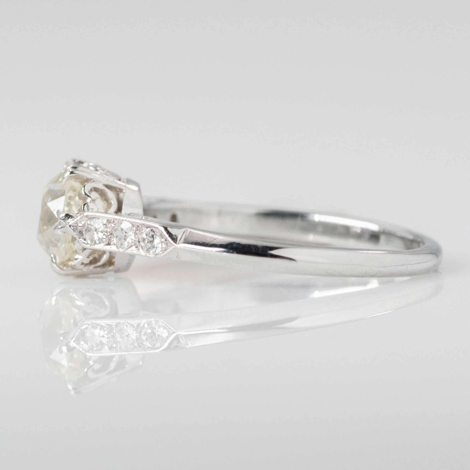 Art Deco 18ct White Gold 1 carat Diamond Solitaire Ring - Friar House