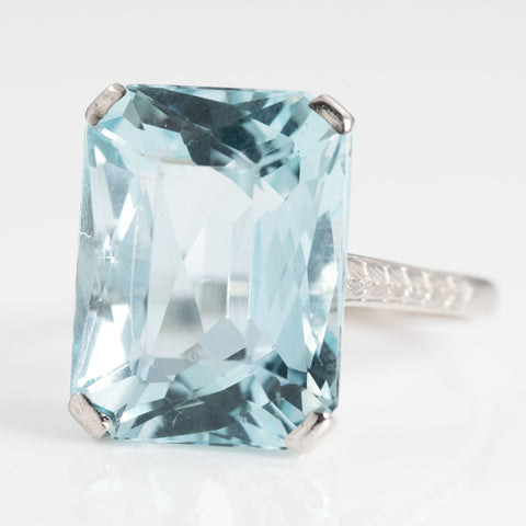 Art Deco 18ct White Gold Aquamarine Dress Ring