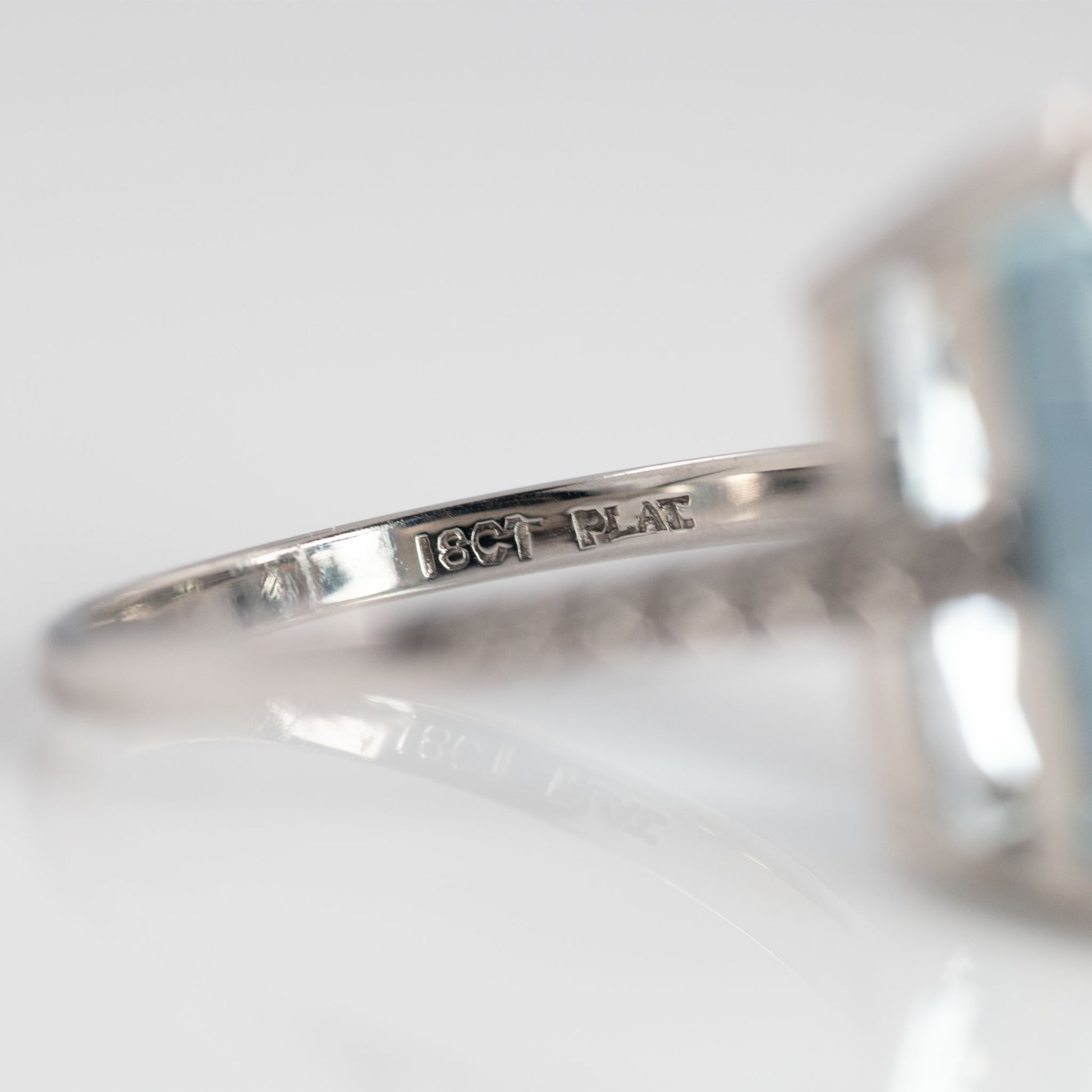 Art Deco 18ct White Gold Aquamarine Dress Ring - Friar House