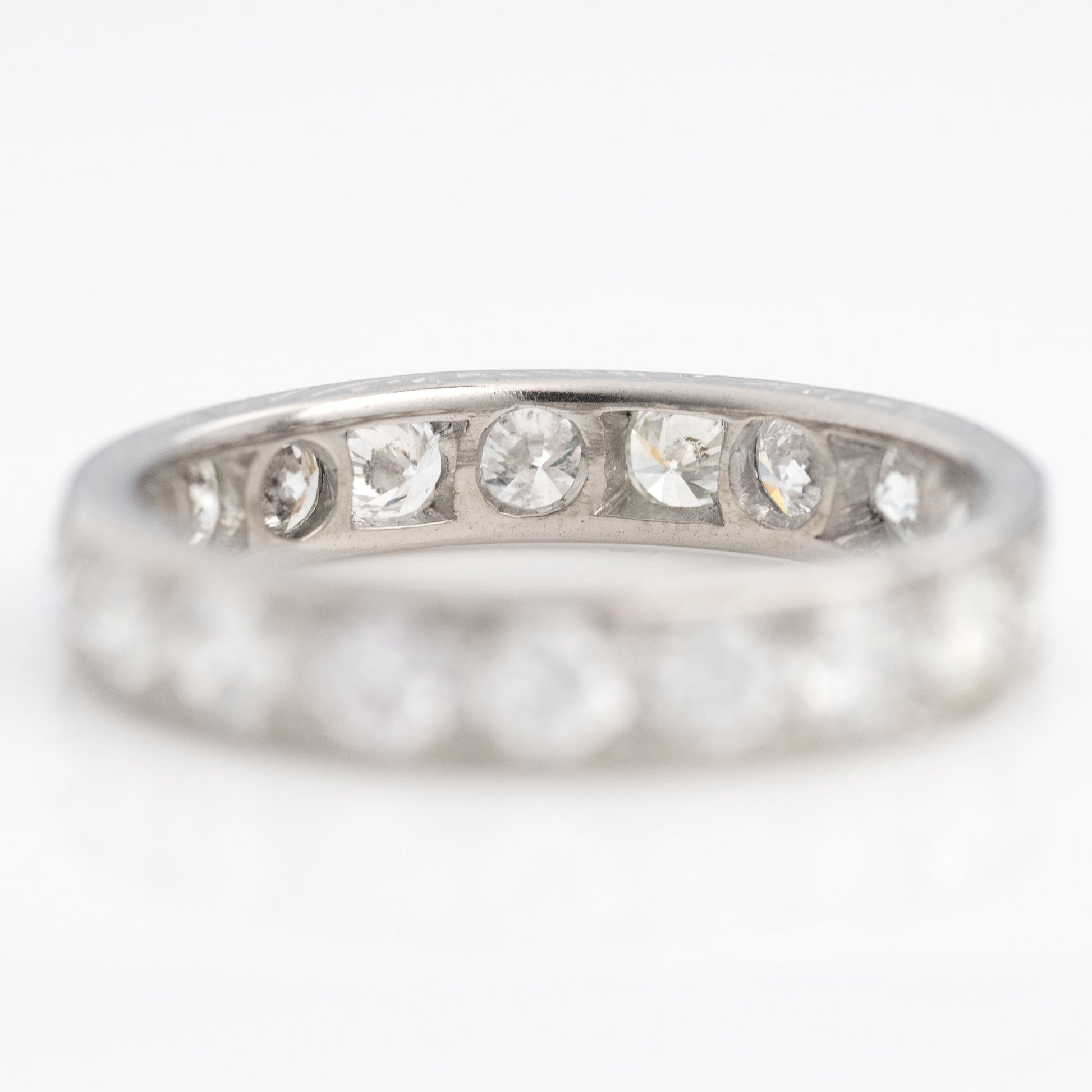 Art Deco 18ct White Gold Diamond Eternity Ring Size O 1/2 - Friar House