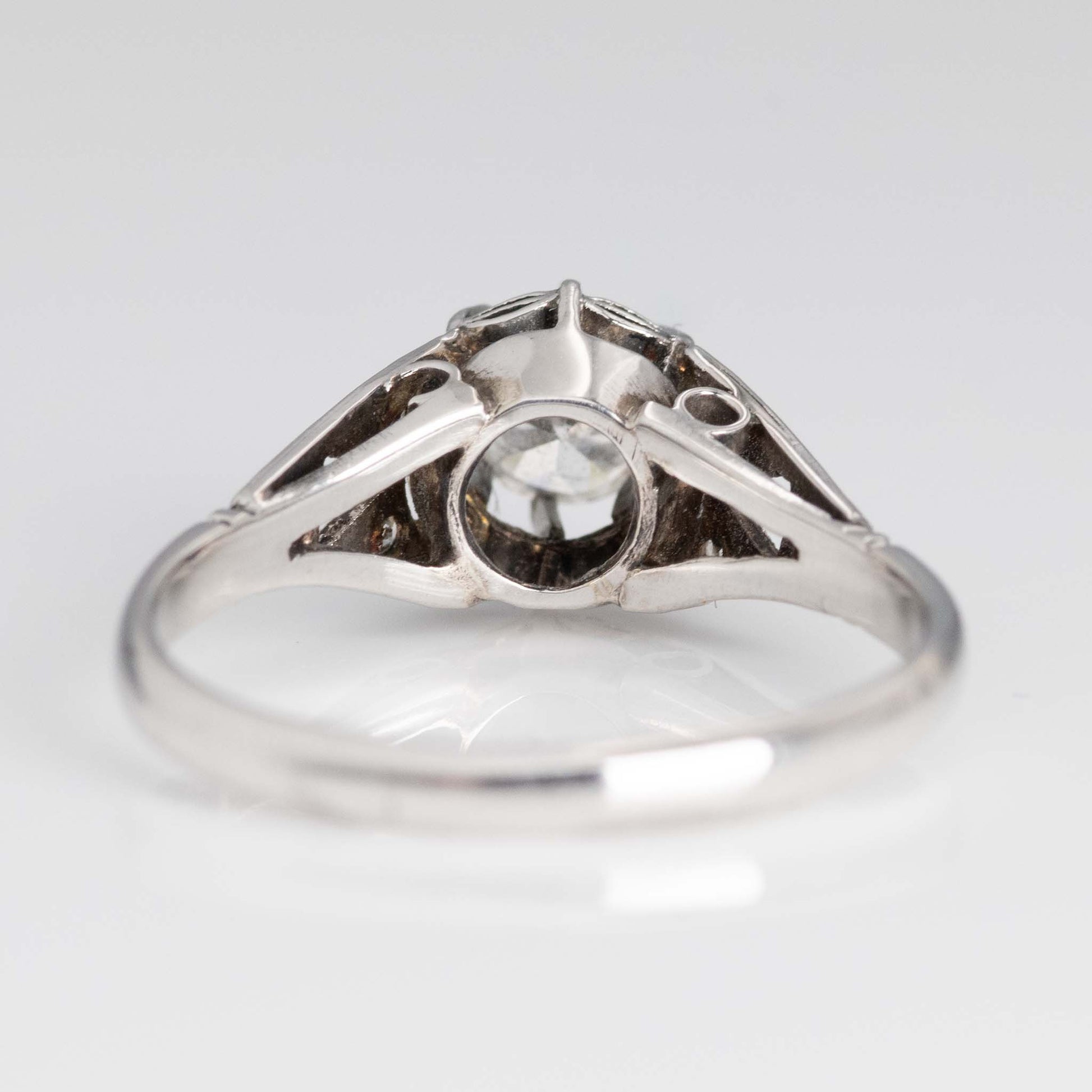 Art Deco 18ct White Gold Diamond Solitaire Ring - Friar House