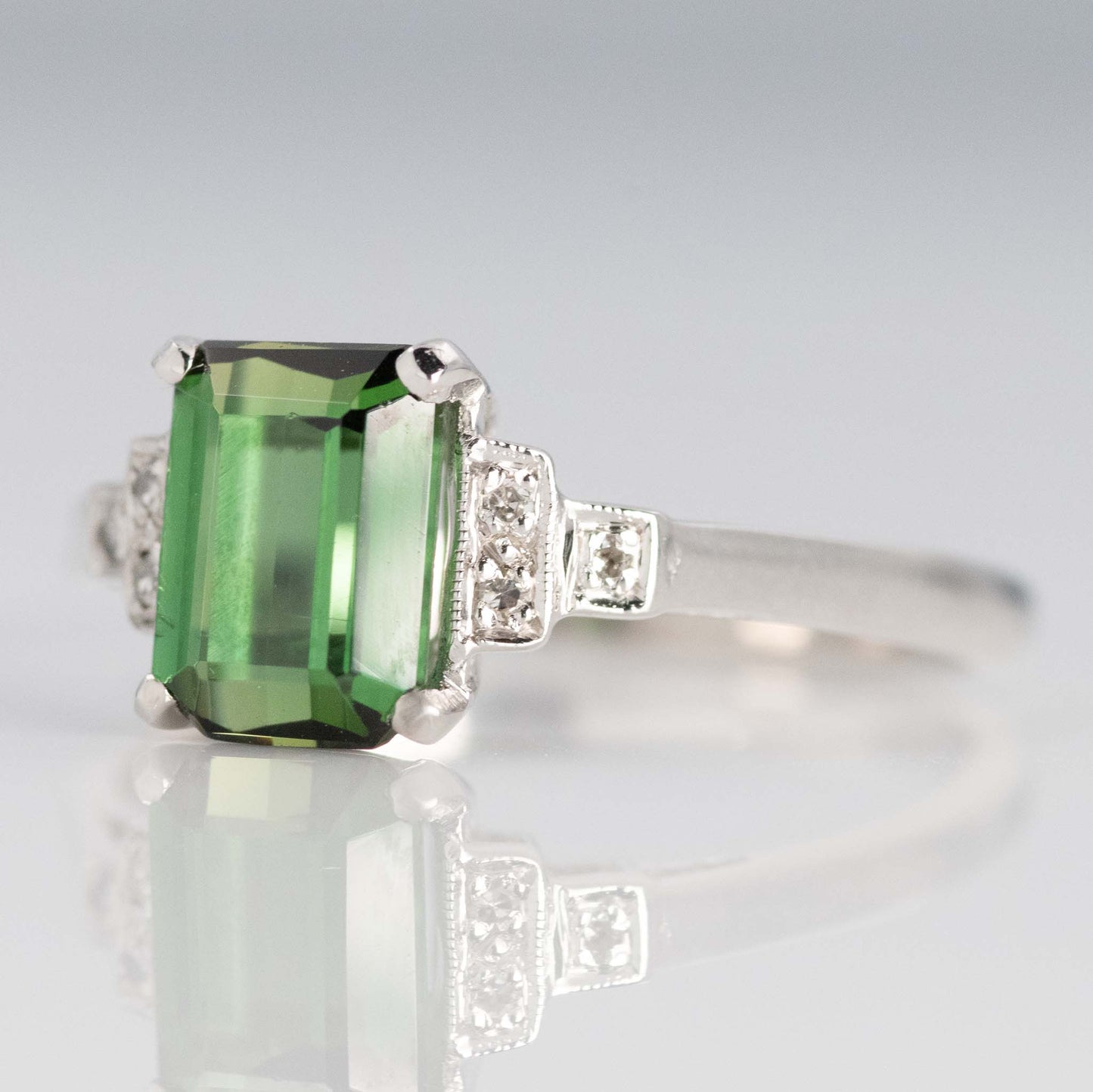 Art Deco 18ct White Gold Green Tourmaline Ring - Friar House