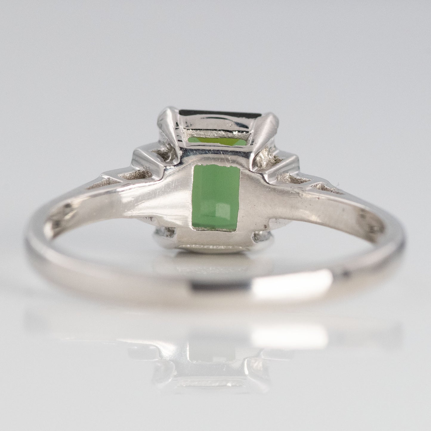 Art Deco 18ct White Gold Green Tourmaline Ring - Friar House