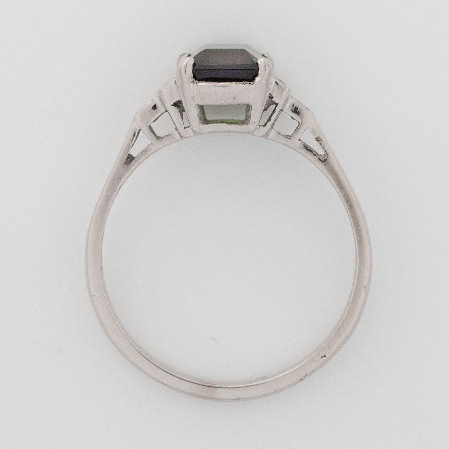 Art Deco 18ct White Gold Green Tourmaline Ring - Friar House