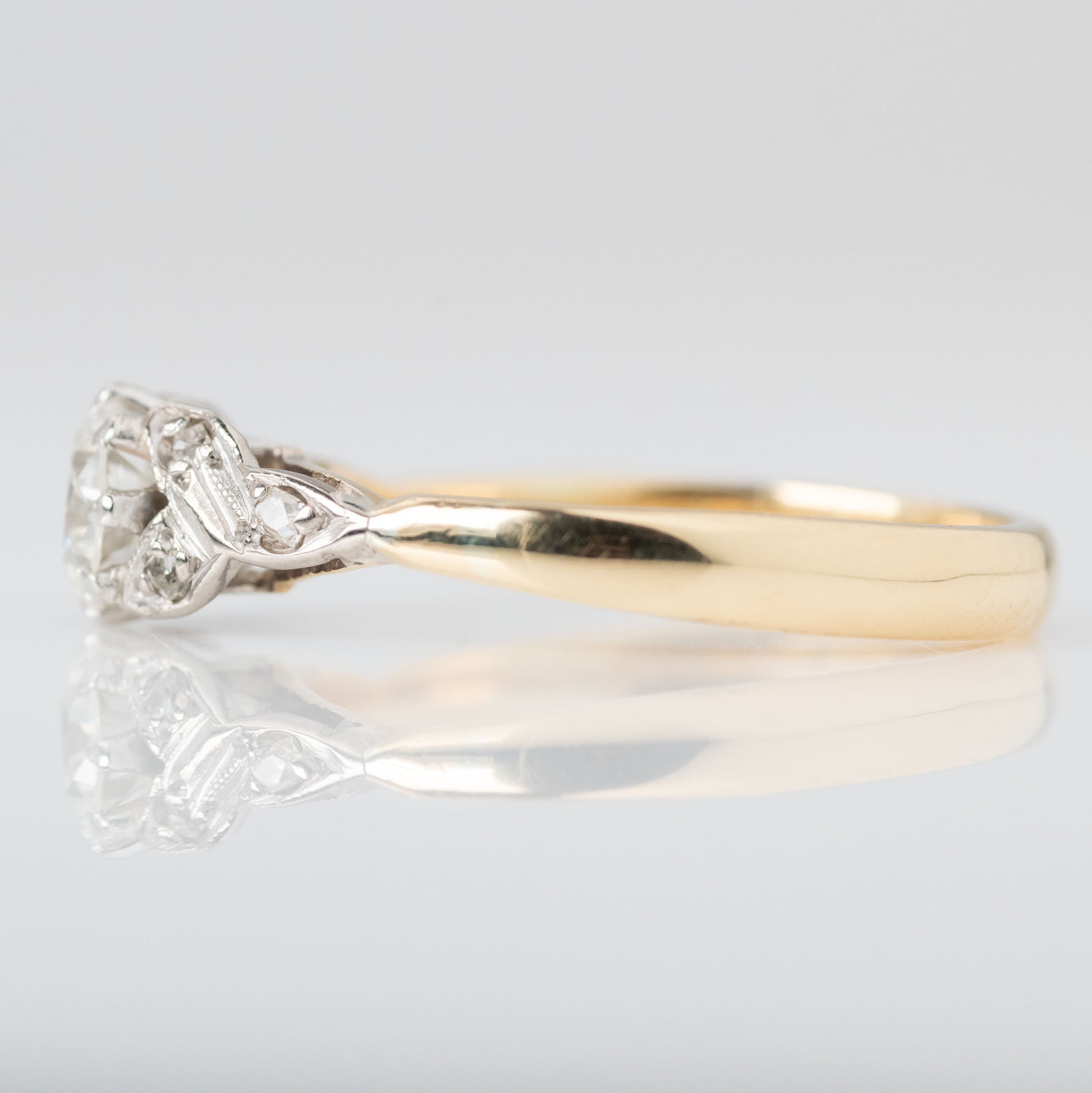 Art Deco 18ct Yellow Gold Diamond Solitaire Ring - Friar House