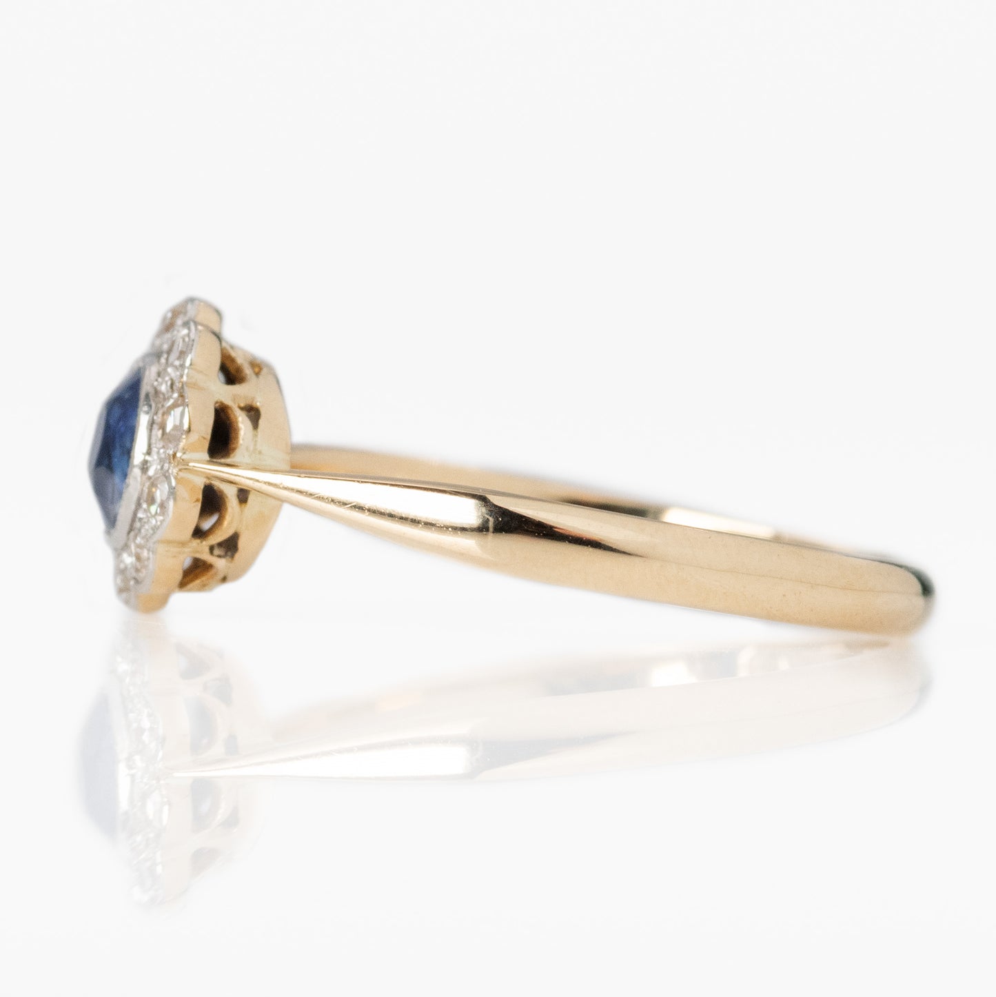 Art Deco 18ct Yellow Gold Sapphire and Diamond Daisy Cluster Ring - Friar House