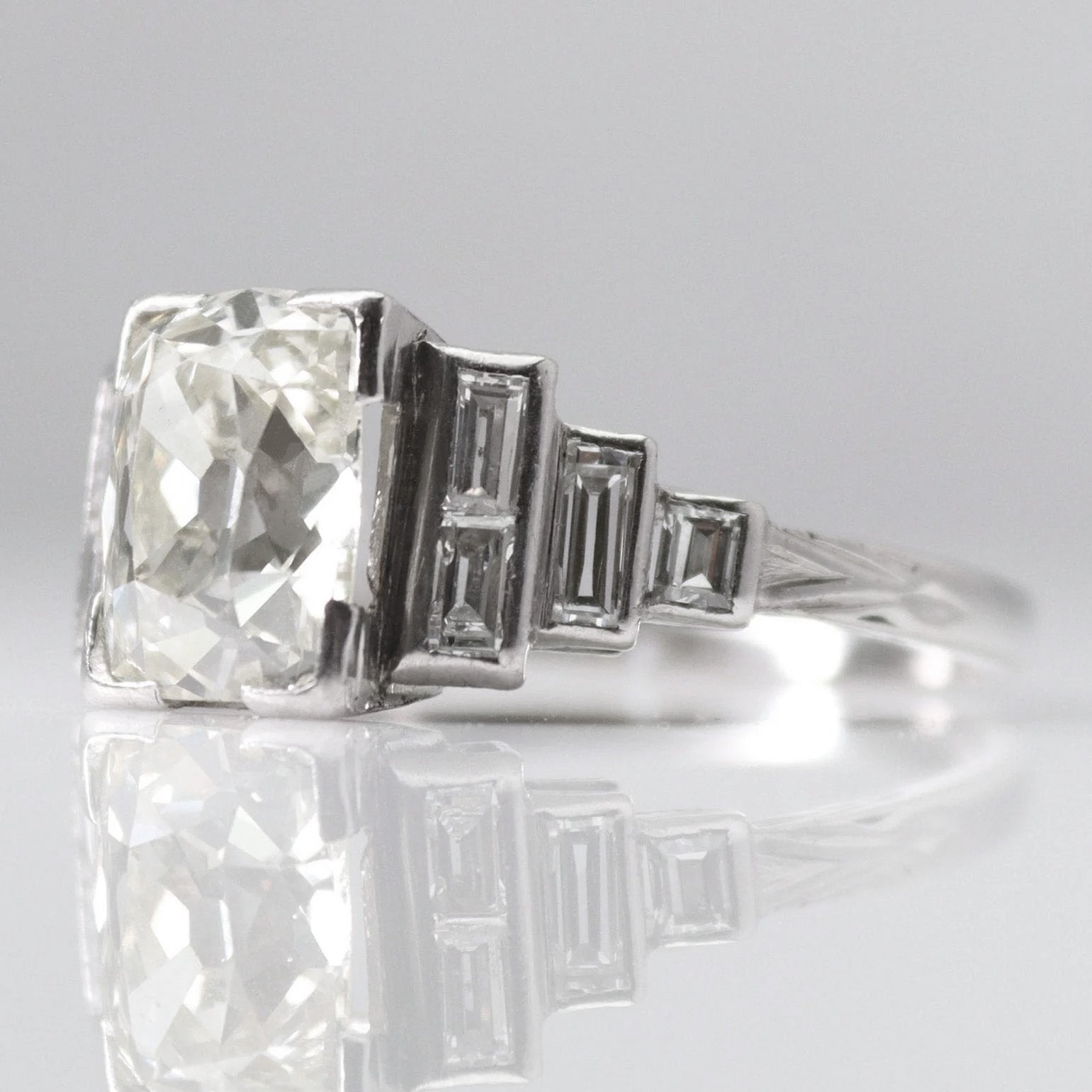 Art Deco Platinum 1.75 Carat Diamond Solitaire Ring - Friar House
