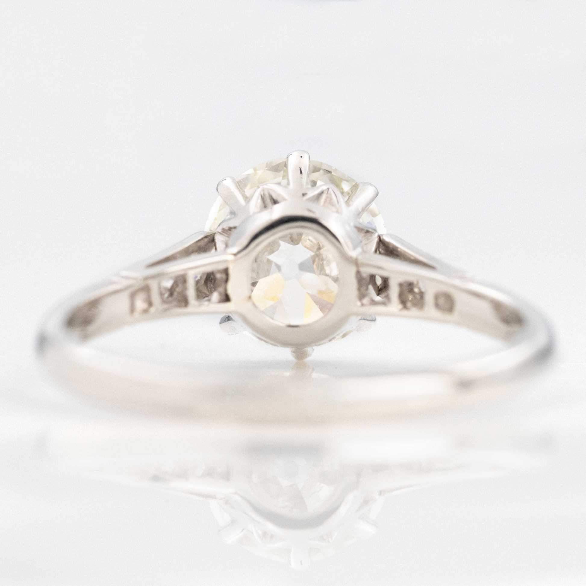 Art Deco Platinum 1.9 Carat Diamond Solitaire Ring - Friar House