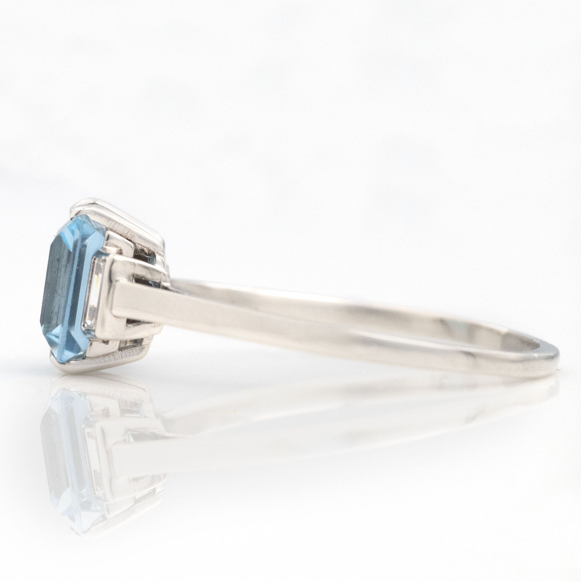 Art Deco Platinum Aquamarine Solitaire Ring - Friar House Antique Jewellery