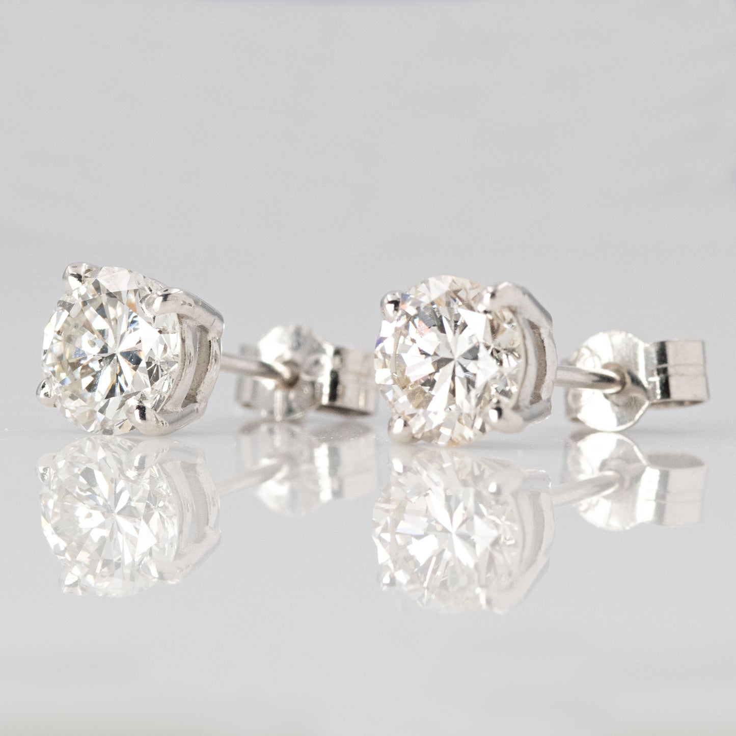 Contemporary 18ct White Gold 1 carat Diamond Stud Earrings - Friar House