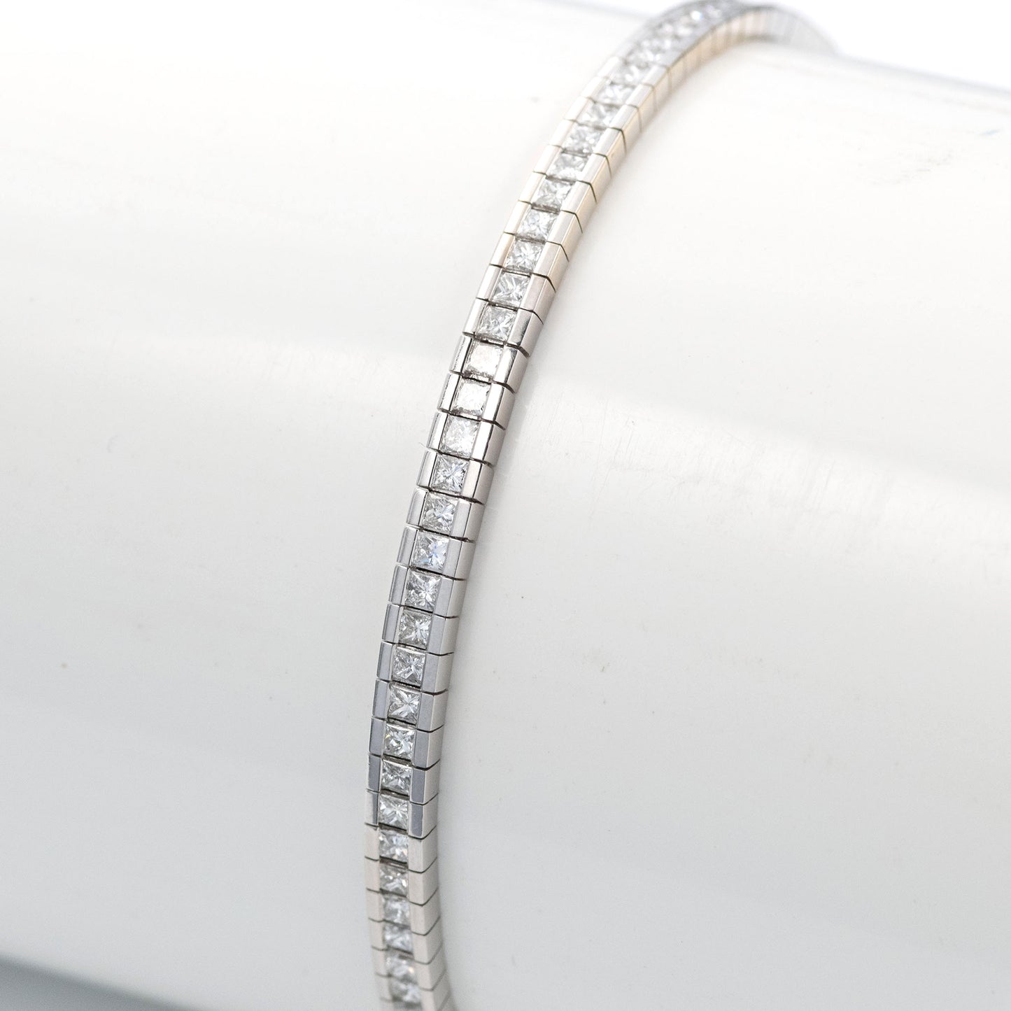 Contemporary 18ct White Gold 4.5 Carat Diamond Line Bracelet - Friar House