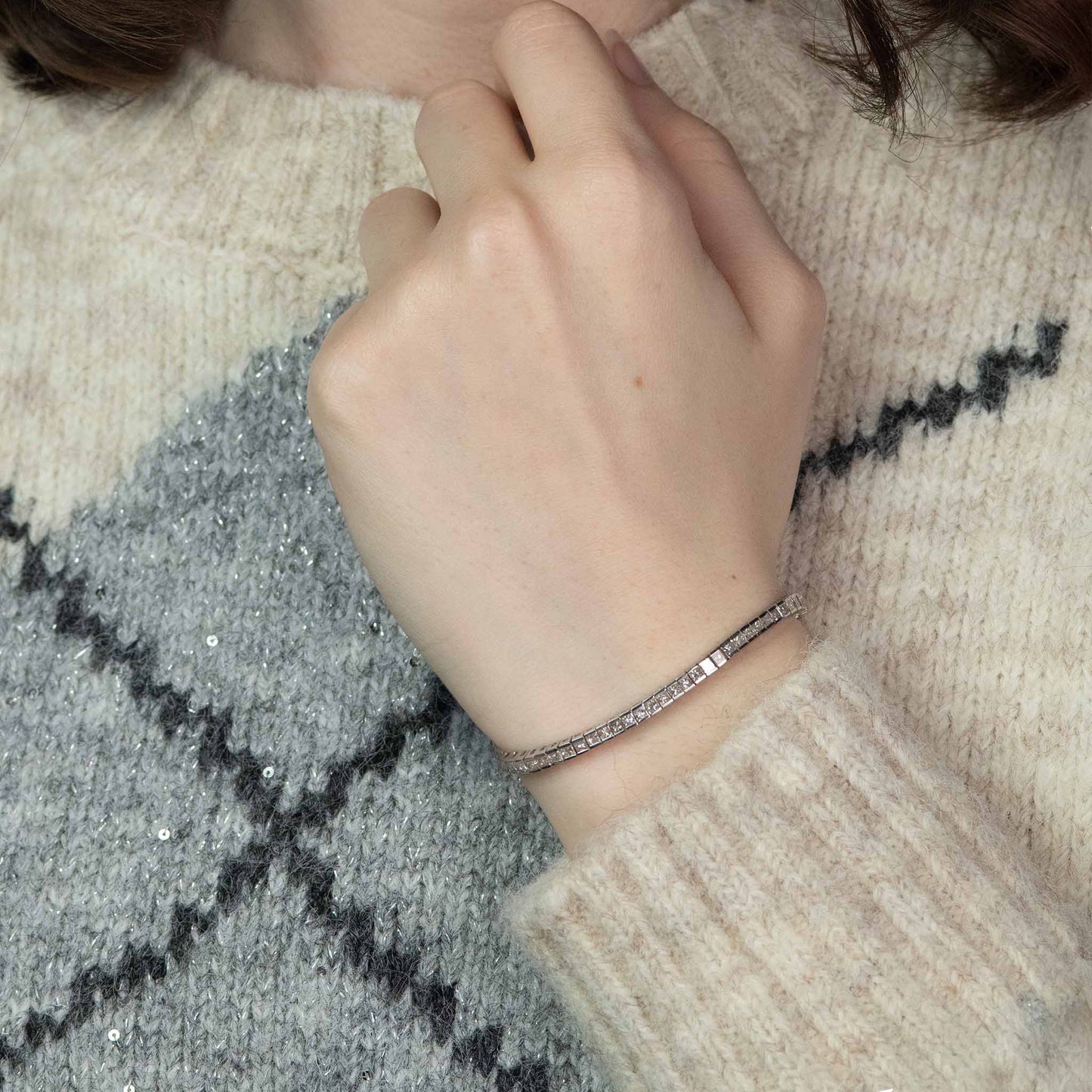 Contemporary 18ct White Gold 5 Carat Diamond Line Bracelet - Friar House 