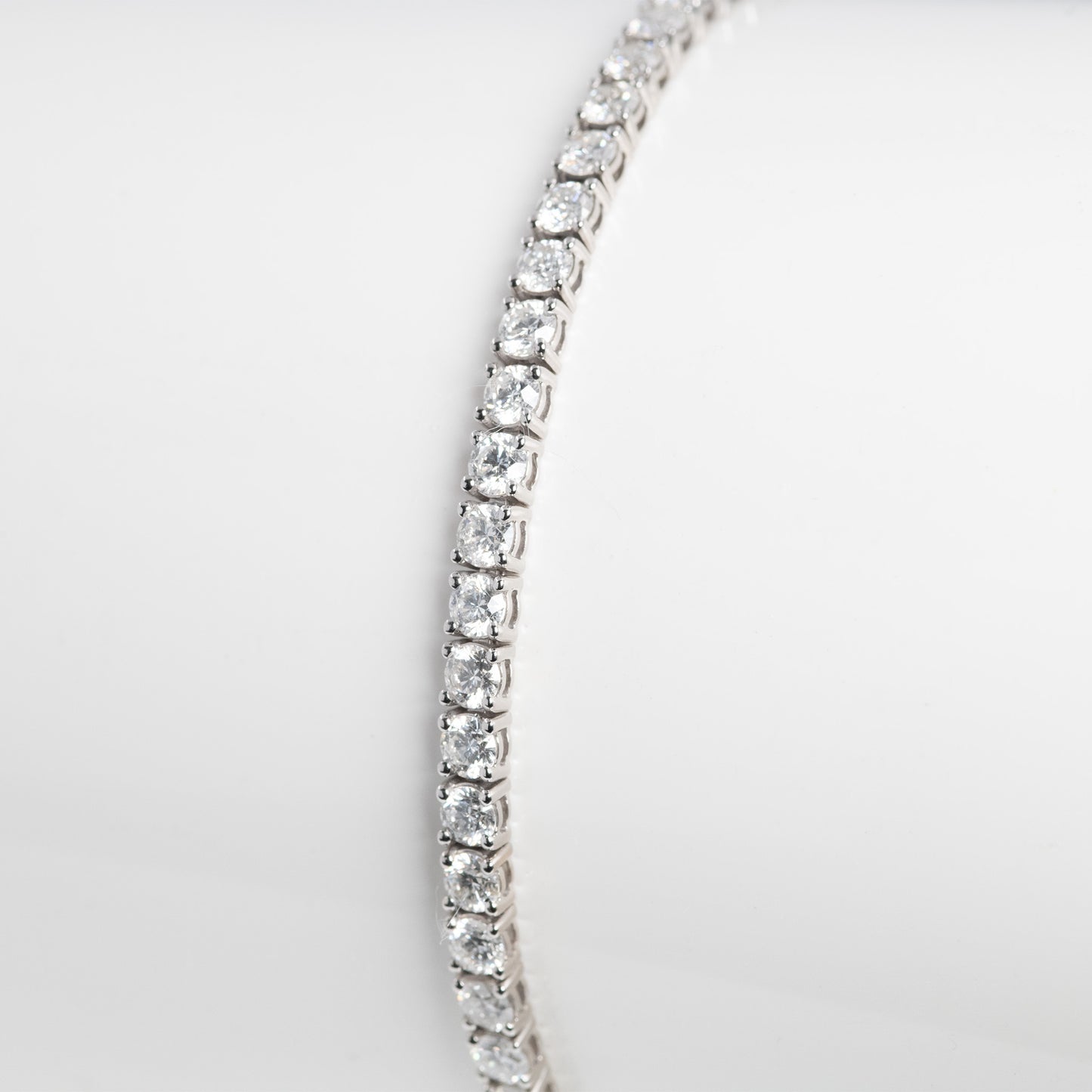 Contemporary 18ct White Gold 7 Carat Diamond Line Bracelet - Friar House
