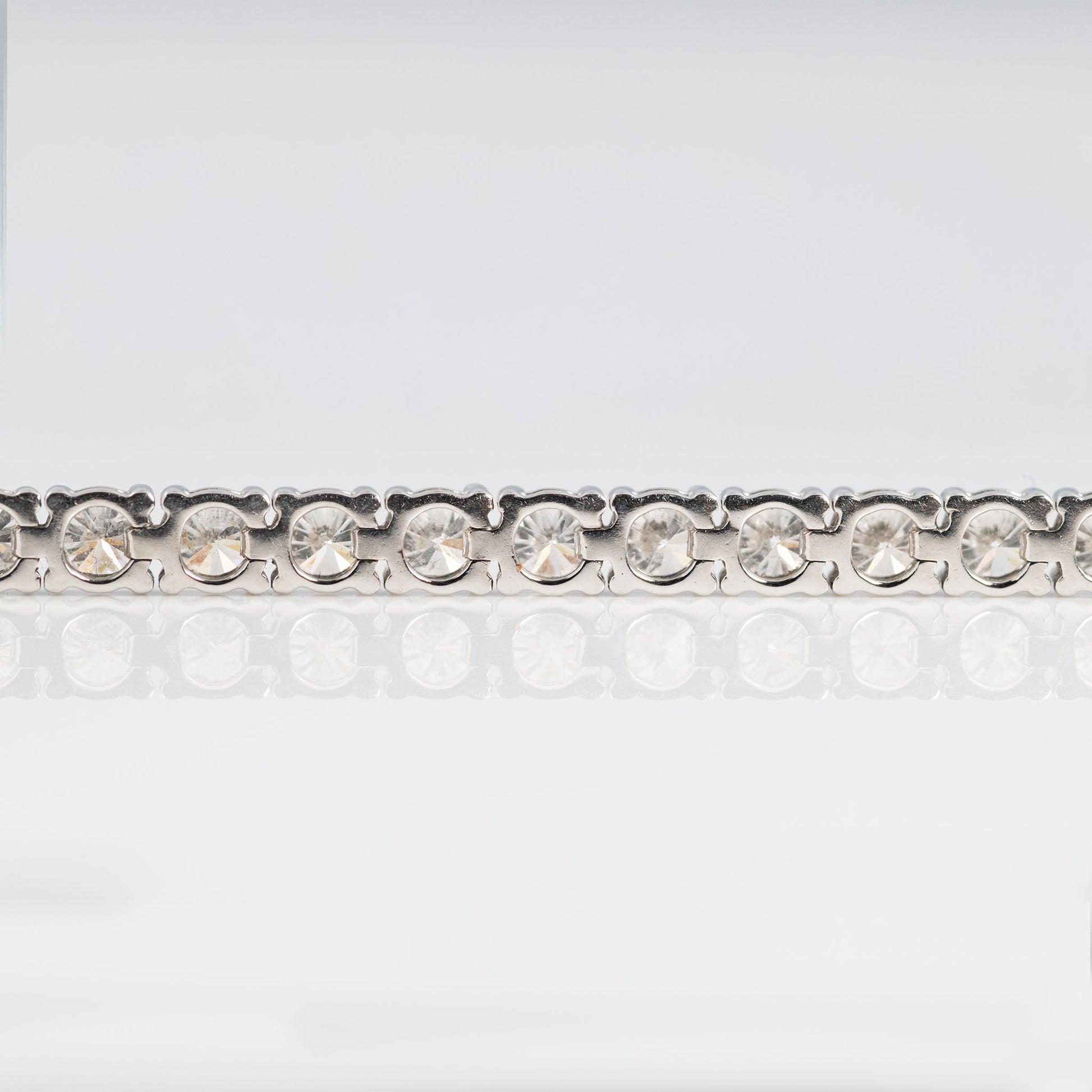 Contemporary 18ct White Gold 7 Carat Diamond Line Bracelet - Friar House