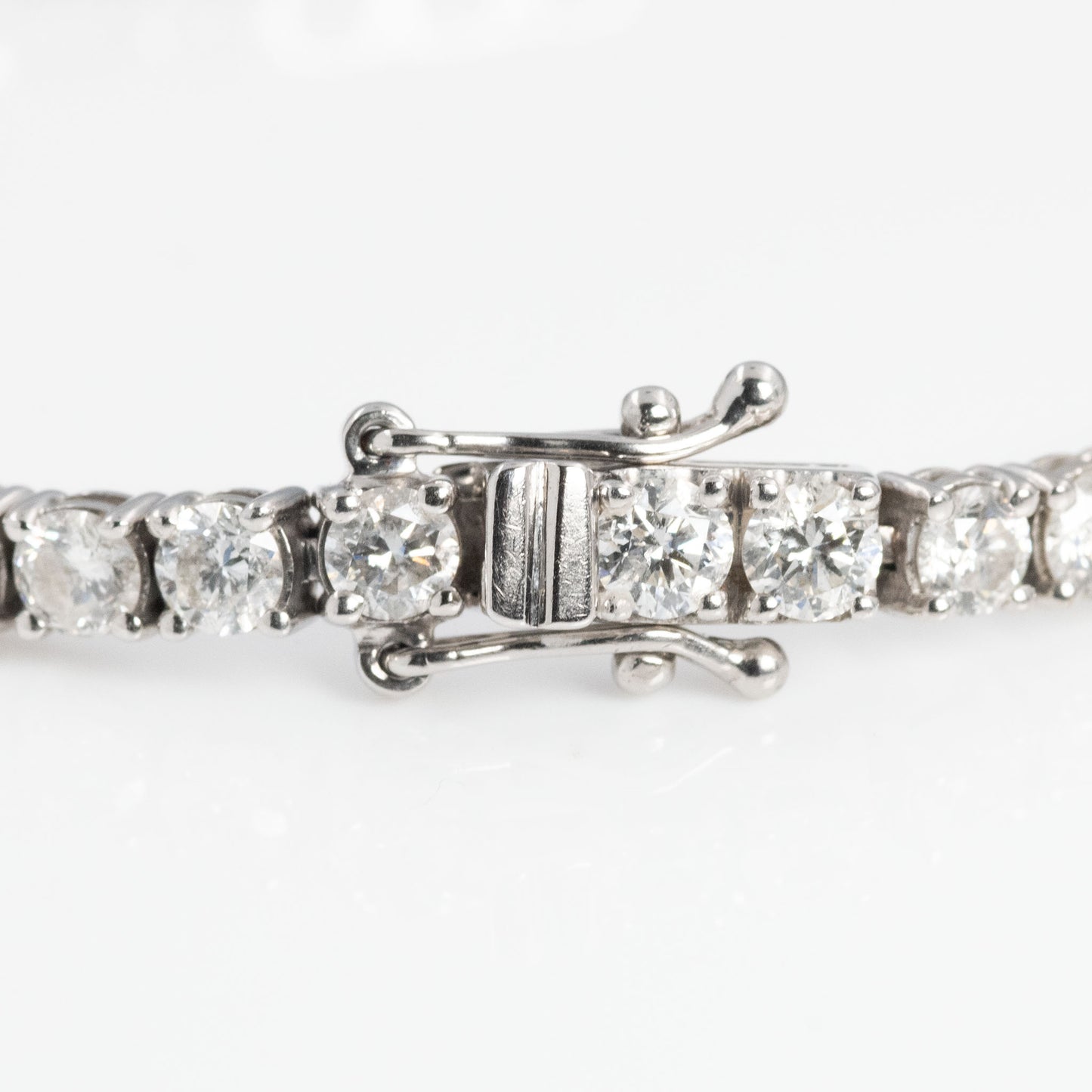 Contemporary 18ct White Gold 7 Carat Diamond Line Bracelet - Friar House