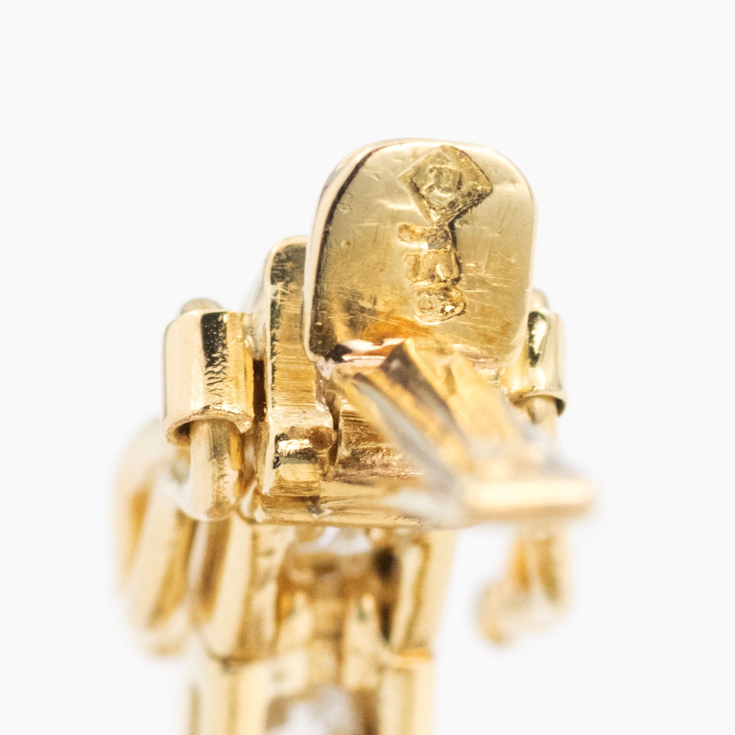 Contemporary 18ct Yellow Gold 8 Carat Diamond Line Bracelet - Friar House