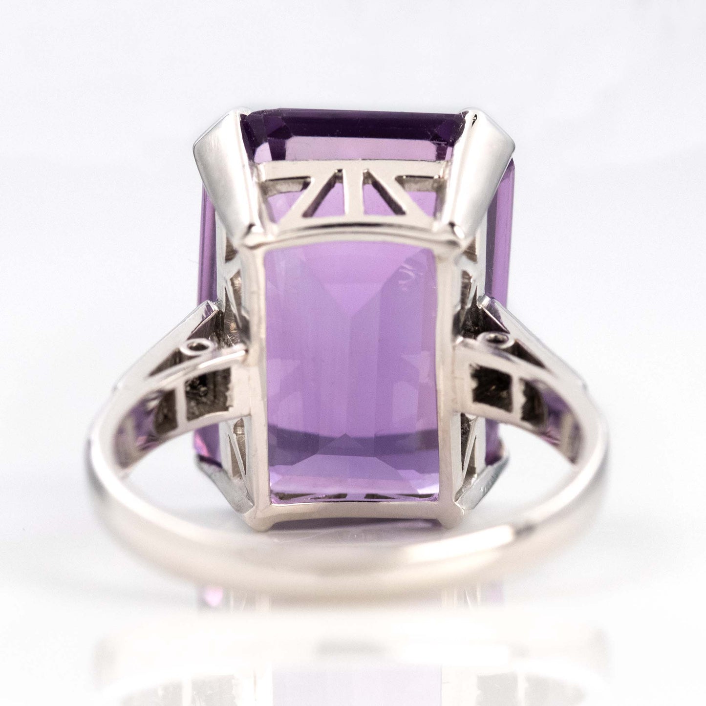 Vintage 18ct White Gold Amethyst Cocktail Ring