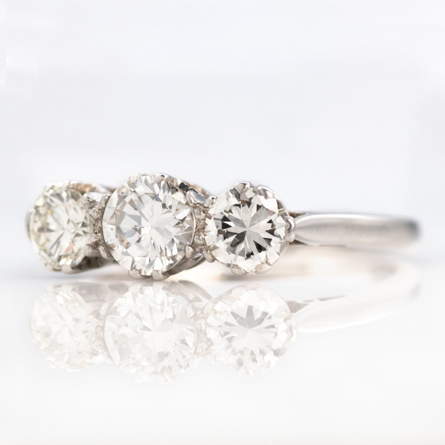Art Deco Platinum 1 carat Diamond Three Stone Ring