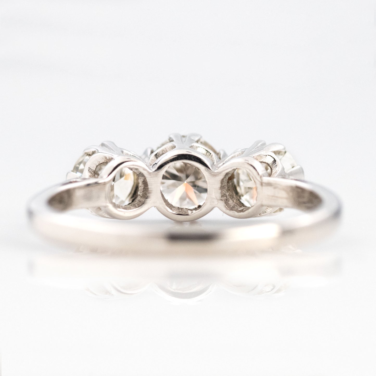Art Deco Platinum 1 carat Diamond Three Stone Ring
