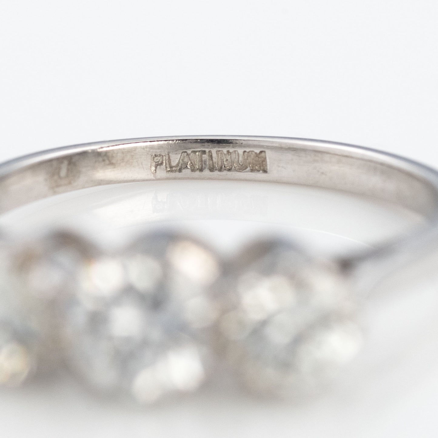 Art Deco Platinum 1 carat Diamond Three Stone Ring