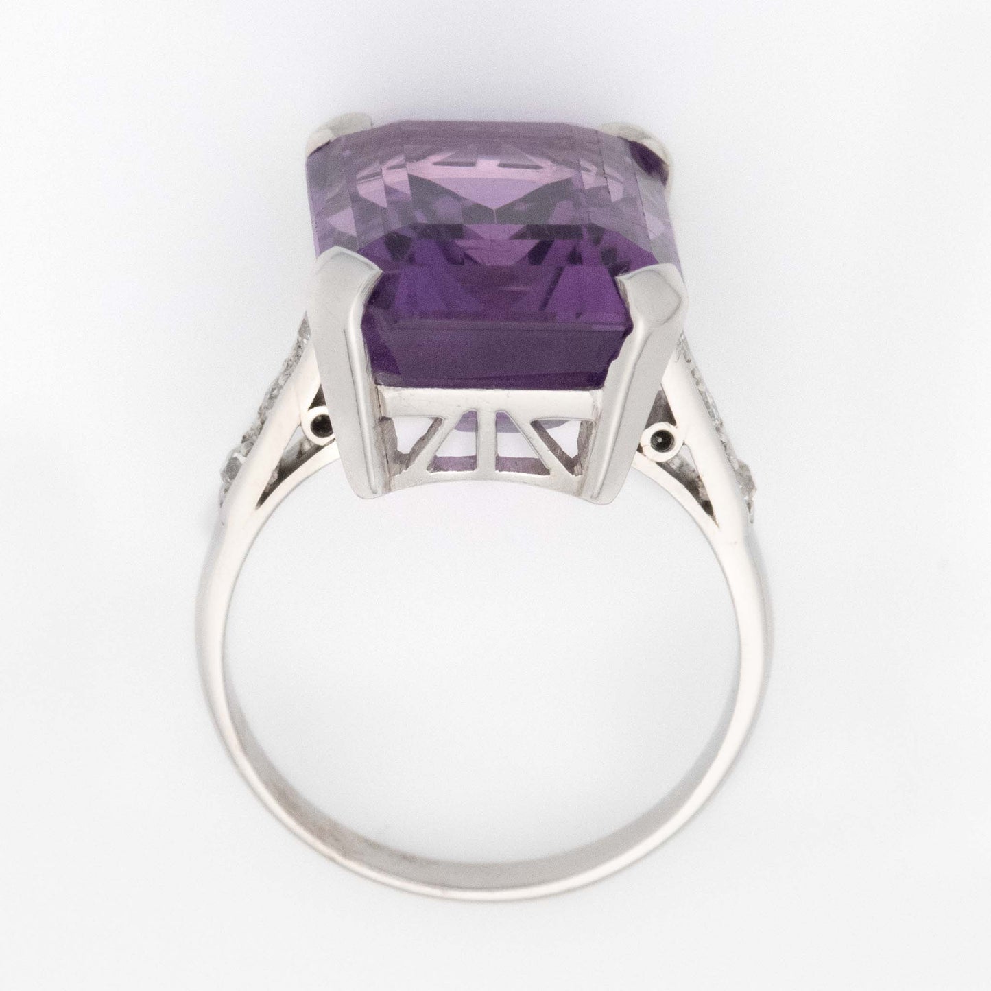 Vintage 18ct White Gold Amethyst Cocktail Ring