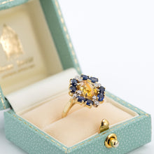 Vintage 18ct Yellow Gold Yellow and Blue Sapphire Cluster Ring