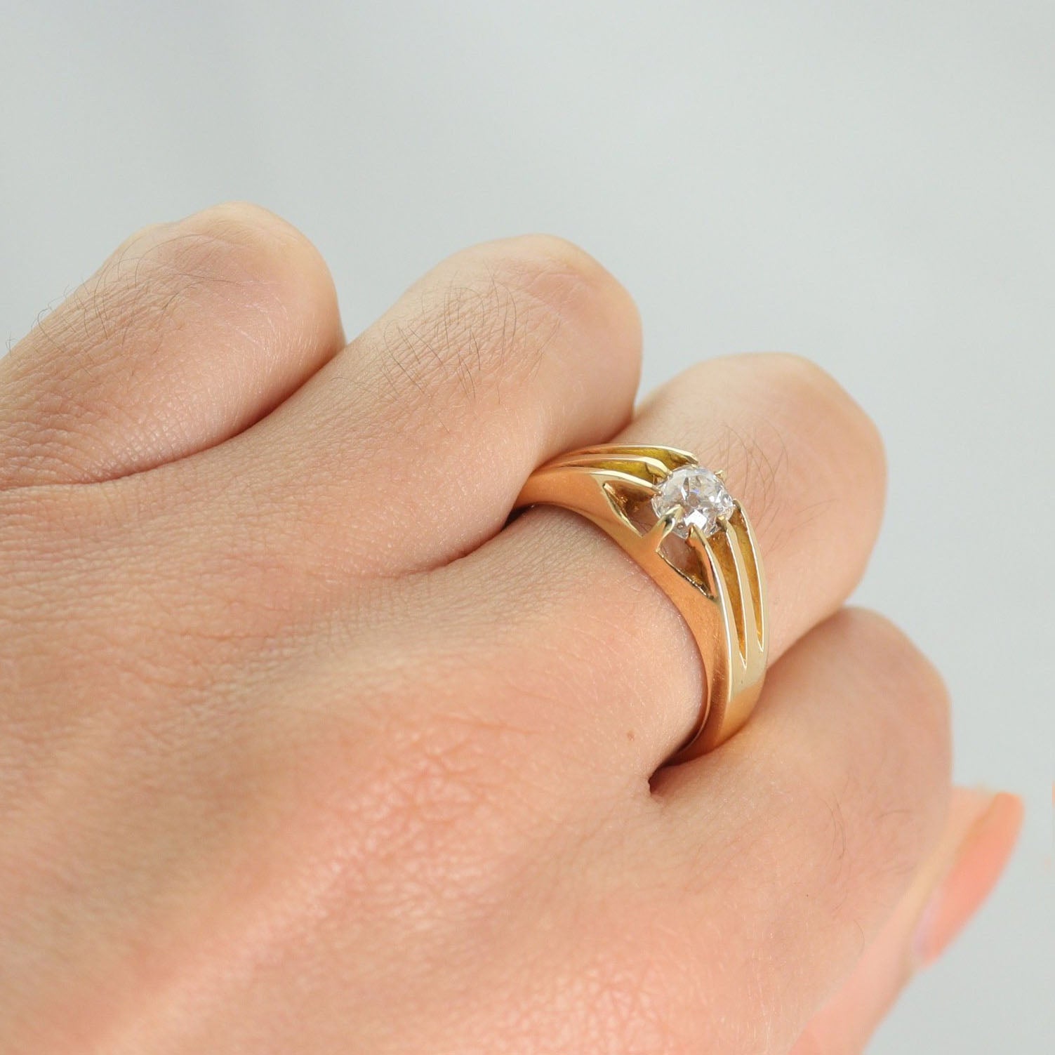 Edwardian 18ct Yellow Gold Gentleman's Diamond Belcher Ring - Friar House