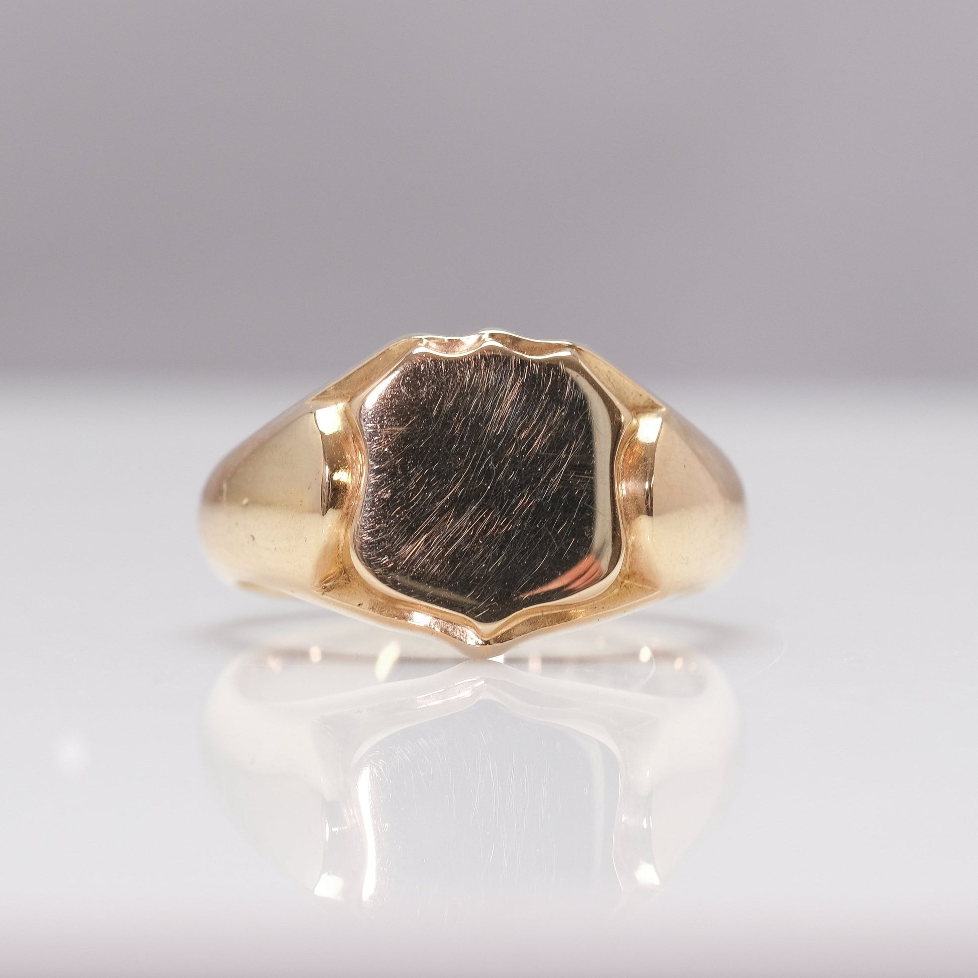 Edwardian 18ct Yellow Gold Signet Ring - Friar House