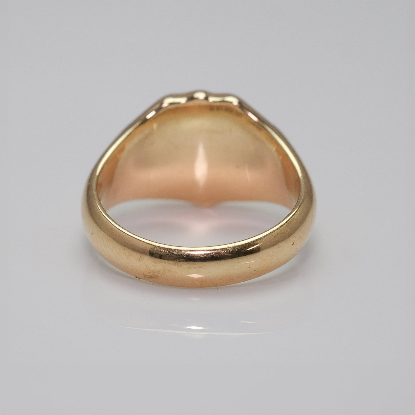 Edwardian 18ct Yellow Gold Signet Ring - Friar House