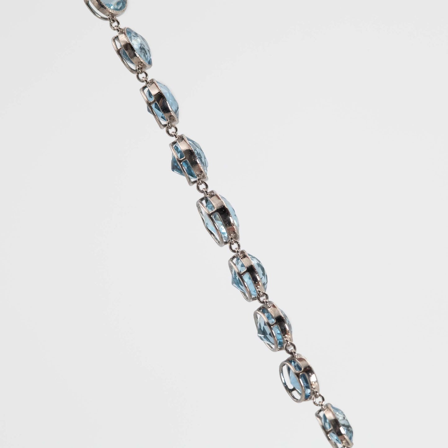 Edwardian Platinum 38 carat Aquamarine Rivière Necklace - Friar House