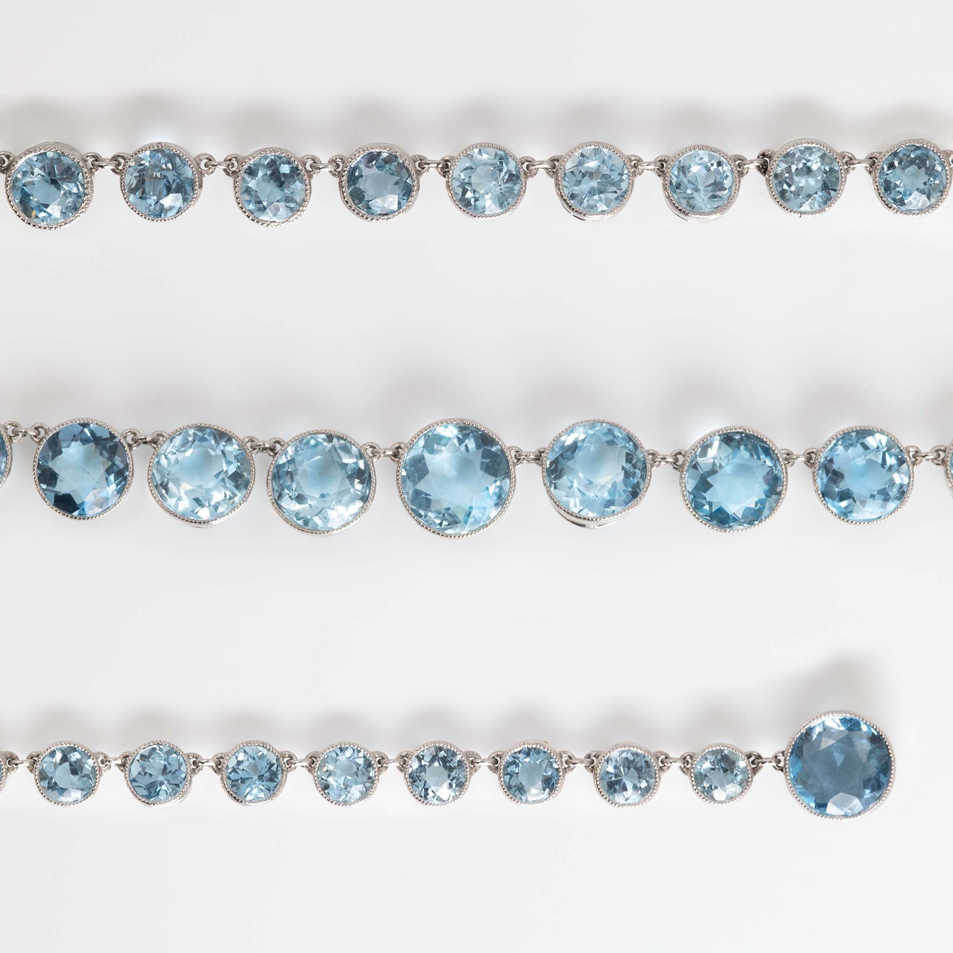 Edwardian Platinum 38 carat Aquamarine Rivière Necklace - Friar House