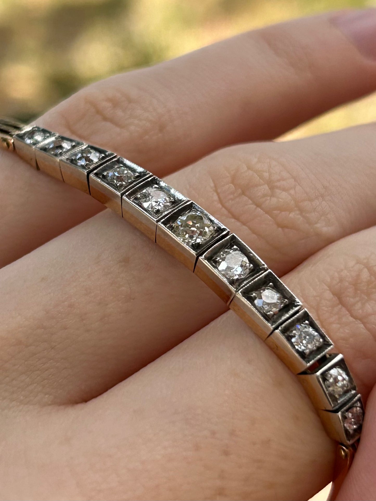 Edwardian 15ct Yellow Gold Diamond Bracelet