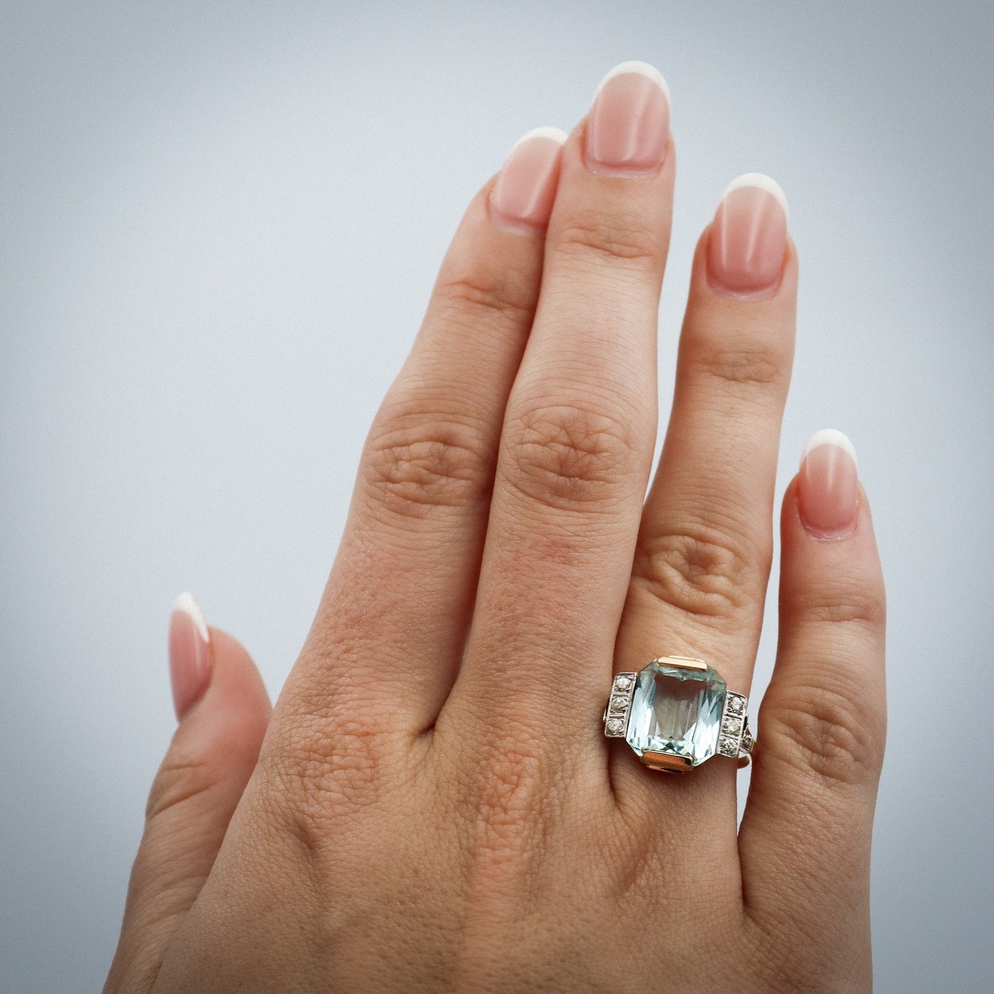 Vintage 14ct Yellow Gold 6 carat Aquamarine and Diamond Ring - Friar House