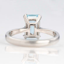Vintage 18ct White Gold Aquamarine Ring - Friar House